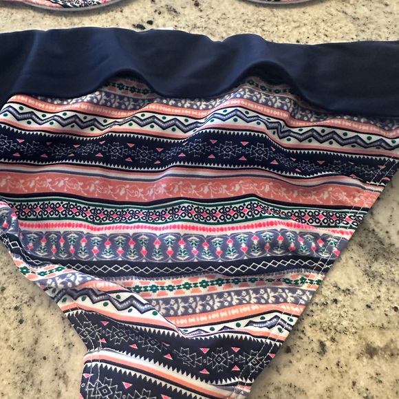 Colorful Patterned Bikini Set - Picture 7 of 7